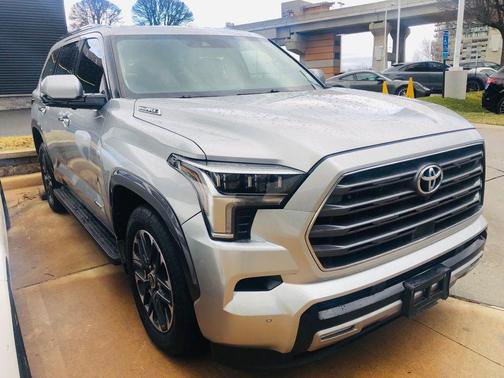 2023 Toyota Sequoia SR5