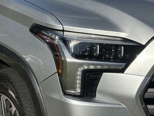 2023 Toyota Sequoia SR5