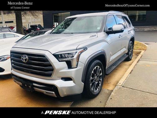 2023 Toyota Sequoia SR5