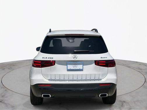 2025 Mercedes-Benz GLB 250 4MATIC