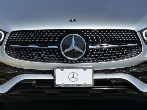 Cirrus Silver Metallic 2022 Mercedes-Benz GLC 300 4MATIC