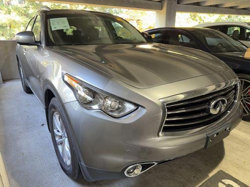 2014 INFINITI QX70 Base