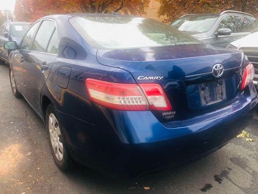 2010 Toyota Camry LE
