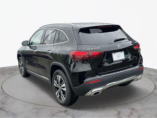 2025 Mercedes-Benz GLA 250 4MATIC