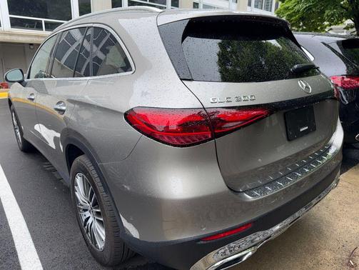 Mojave Silver Metallic 2023 Mercedes-Benz GLC 300 4MATIC
