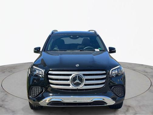 2026 Mercedes-Benz GLS 450 4MATIC