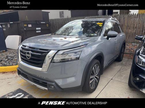 2022 Nissan Pathfinder Platinum 4WD