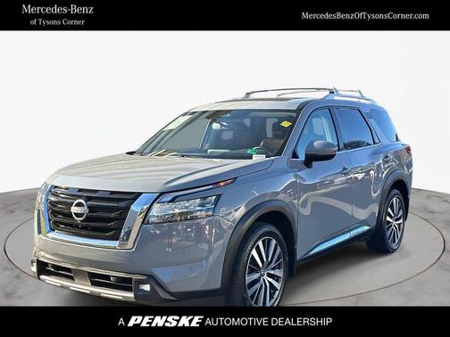 2022 Nissan Pathfinder Platinum 4WD