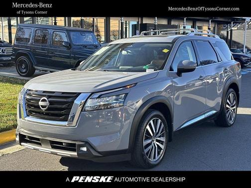 2022 Nissan Pathfinder Platinum 4WD