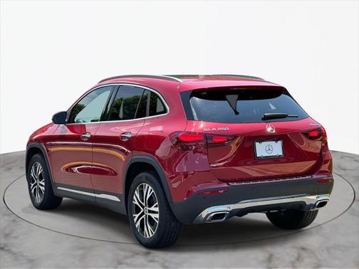 2025 Mercedes-Benz GLA 250 4MATIC