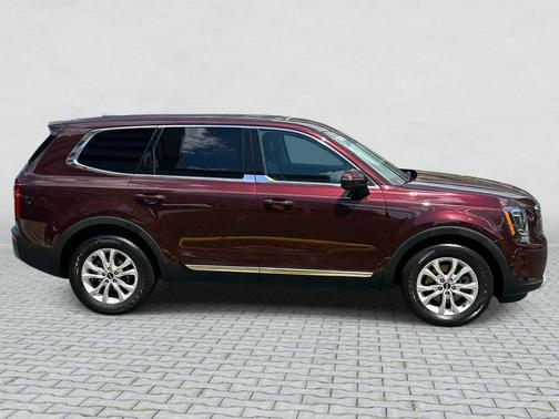 Sangria 2021 Kia Telluride LX