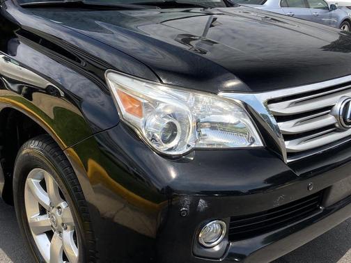 Photo 5 of 52 of 2012 Lexus GX 460 Base