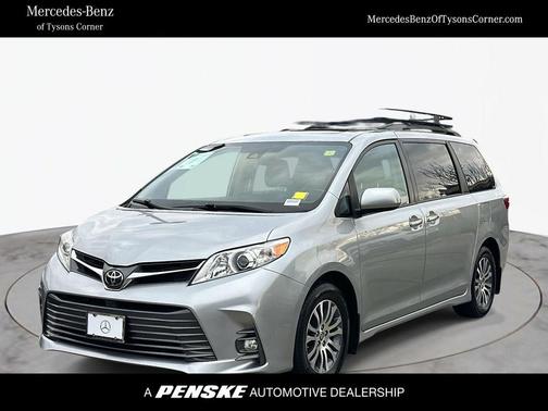 2020 Toyota Sienna XLE Premium