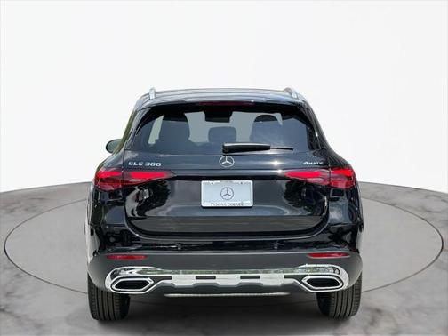 2025 Mercedes-Benz GLC 300 4MATIC
