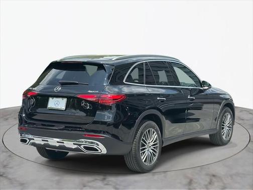 2025 Mercedes-Benz GLC 300 4MATIC