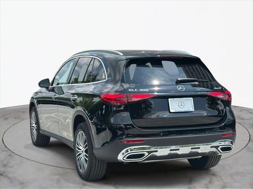 2025 Mercedes-Benz GLC 300 4MATIC