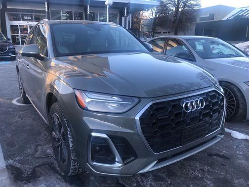 2023 Audi Q5 45 S line Premium Plus