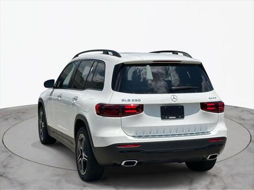 2025 Mercedes-Benz GLB 250 4MATIC