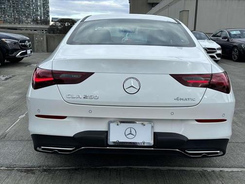 2024 Mercedes-Benz CLA 250 4MATIC