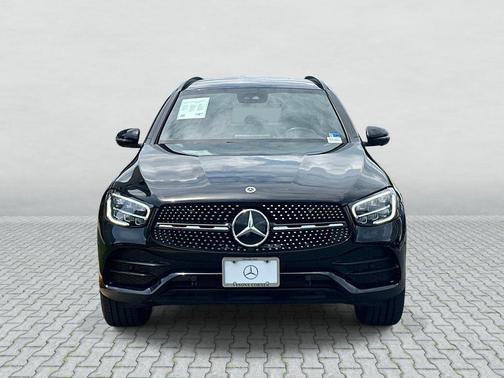Black 2022 Mercedes-Benz GLC 300 4MATIC