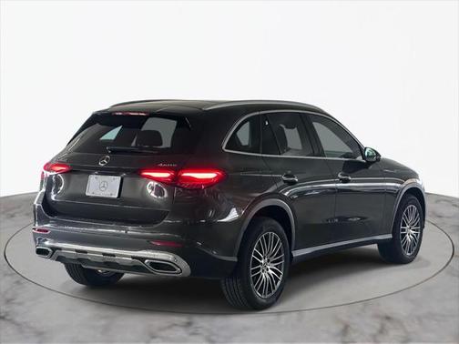 2025 Mercedes-Benz GLC 300 4MATIC