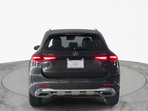 2025 Mercedes-Benz GLC 300 4MATIC
