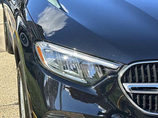 2023 Mercedes-Benz GLC 300 4MATIC