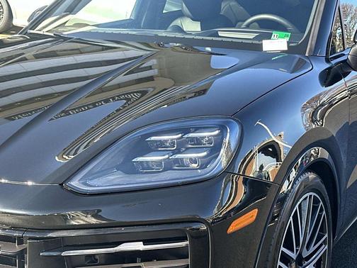 2025 Porsche Cayenne S