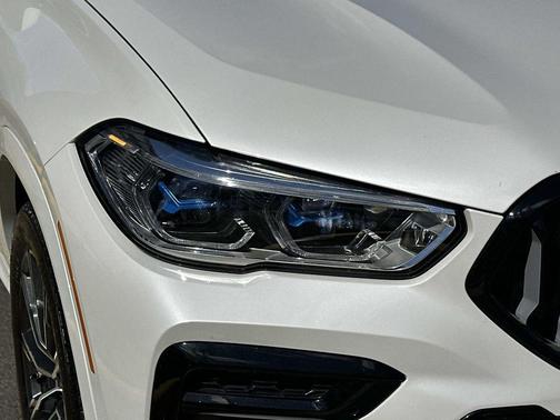 2023 BMW X6 xDrive40i