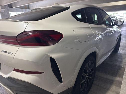 2023 BMW X6 xDrive40i