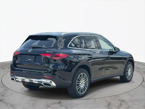 2025 Mercedes-Benz GLC 300 4MATIC
