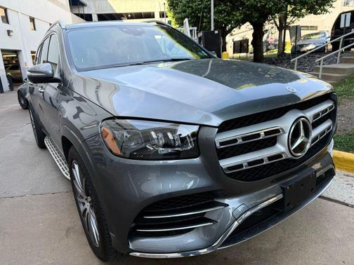Selenite Grey Metallic 2023 Mercedes-Benz GLS 450 4MATIC