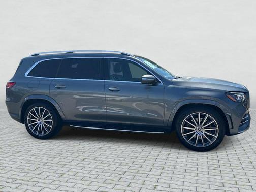 Selenite Grey Metallic 2023 Mercedes-Benz GLS 450 4MATIC