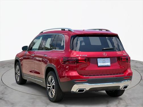 2025 Mercedes-Benz GLB 250 4MATIC