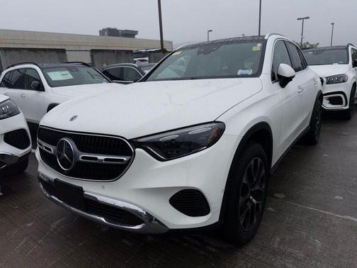 Polar White 2025 Mercedes-Benz GLC 350e Base