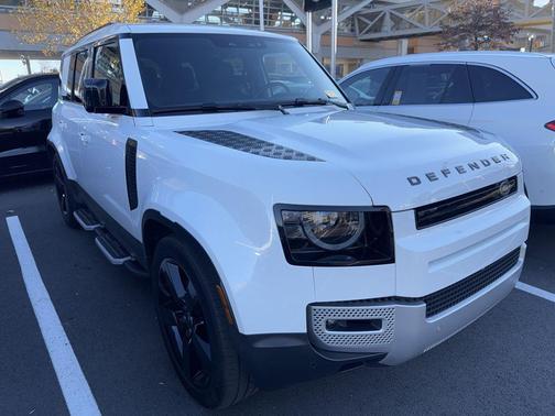 2024 Land Rover Defender 110 P300