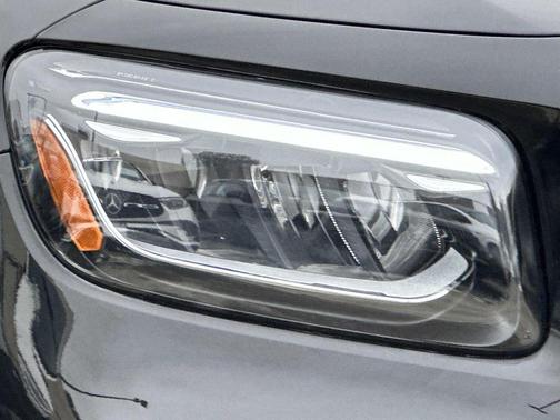 2025 Mercedes-Benz GLB 250 4MATIC