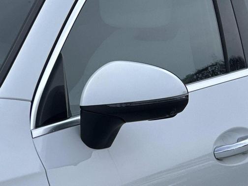 2023 Mercedes-Benz GLC 300 4MATIC