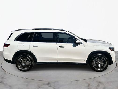 2024 Mercedes-Benz GLS 450 4MATIC