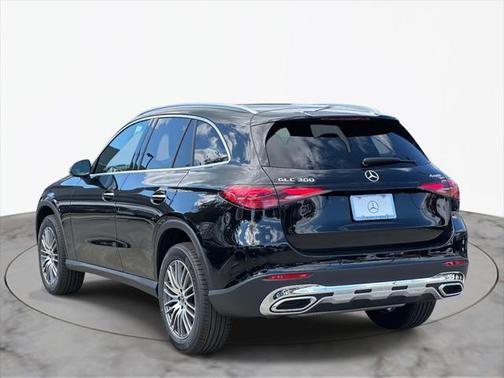 2025 Mercedes-Benz GLC 300 4MATIC