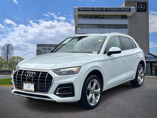 Glacier White Metallic 2021 Audi Q5 45 Premium Plus