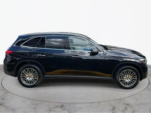 2024 Mercedes-Benz GLC 300 4MATIC