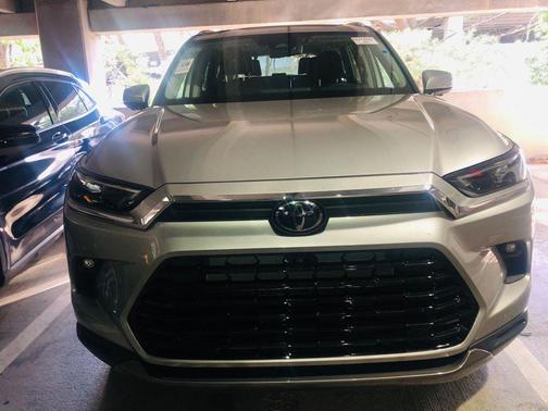2024 Toyota Grand Highlander Platinum