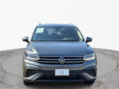 2024 Volkswagen Tiguan 2.0T SE 4MOTION