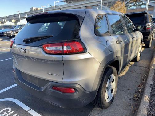 2014 Jeep Cherokee Sport