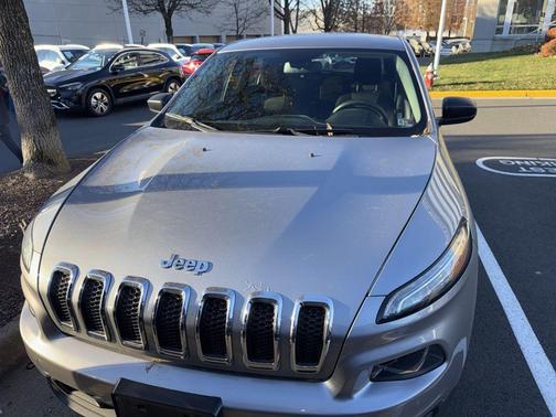 2014 Jeep Cherokee Sport