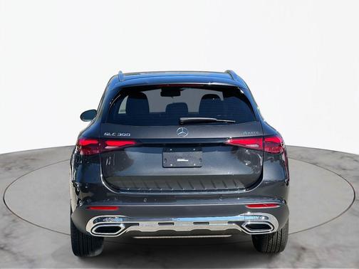 2025 Mercedes-Benz GLC 300 4MATIC