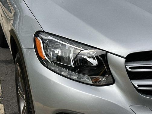 2017 Mercedes-Benz GLC 300 4MATIC