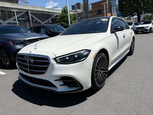 MANUFAKTUR Cashmere White Magno 2023 Mercedes-Benz S-Class 4MATIC