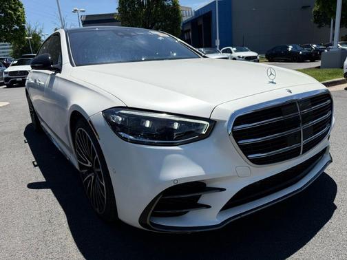 MANUFAKTUR Cashmere White Magno 2023 Mercedes-Benz S-Class 4MATIC